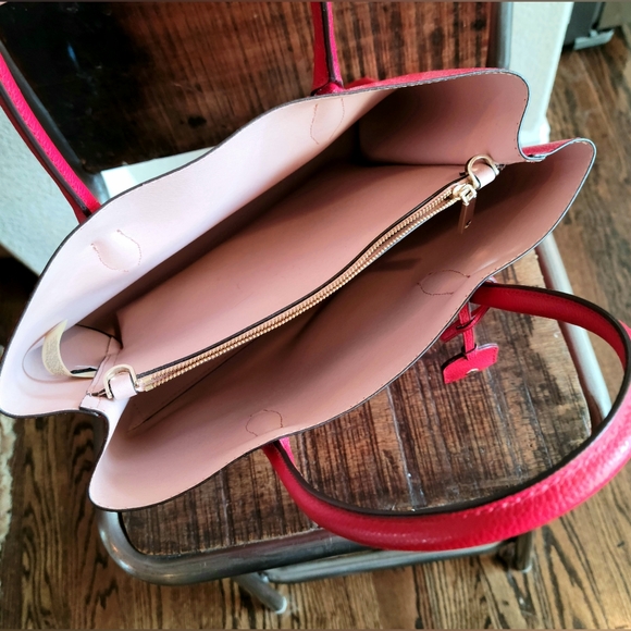 Cherry red Kate Spade handbag - Picture 8 of 8
